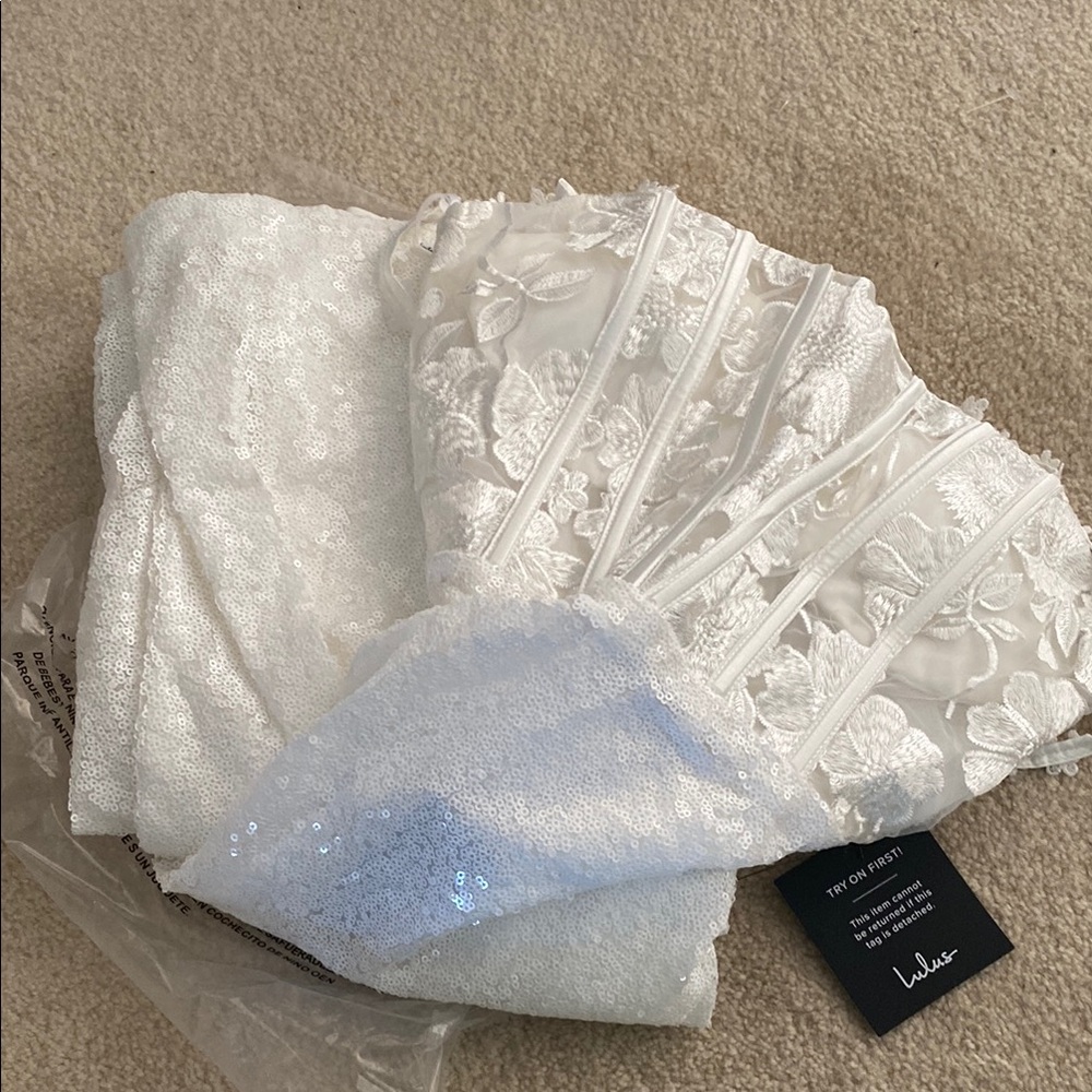 Lulus size XS BWT white sparkle jumpsuit - Picture 4 of 12